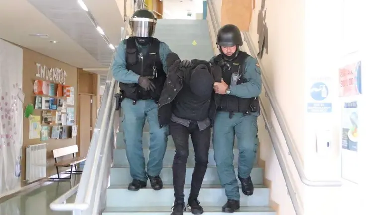 detenido.. imagen de archivo