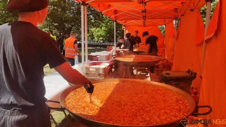 Comida grupal Motos Sanabria_2