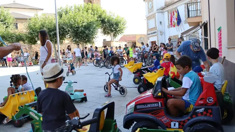 Tractorada mini Burganes de Valverde