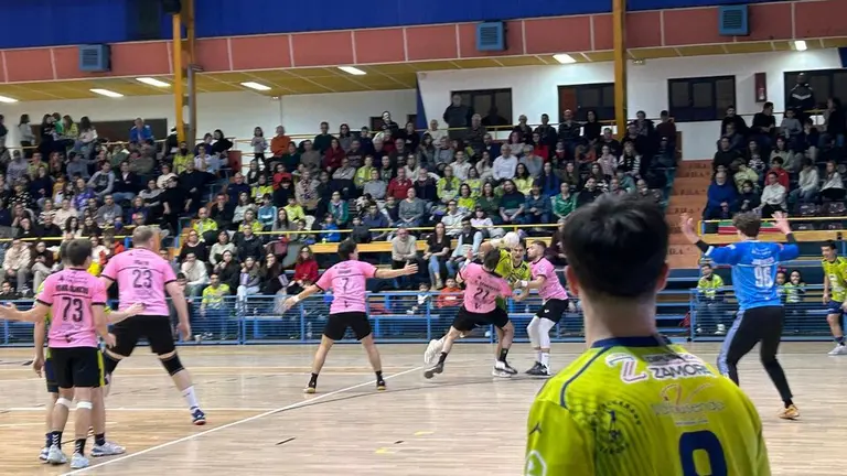 BM ZAMORA vs Vetusta Oviedo