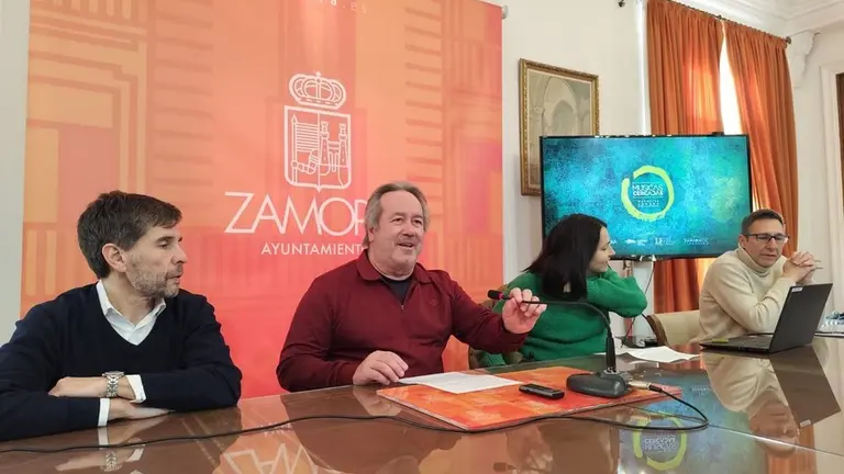 Músicas Cercadas 2025. imagen de archivo