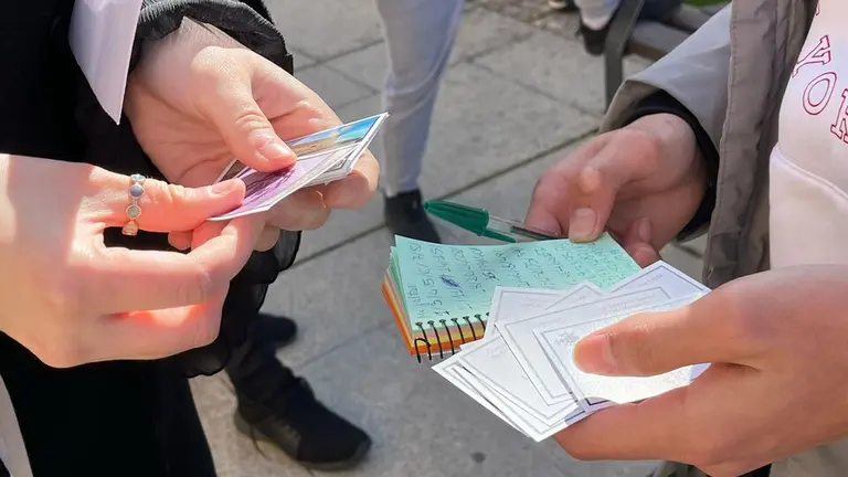 intercambio de cromos de Semana Santa en Zamora  (1)