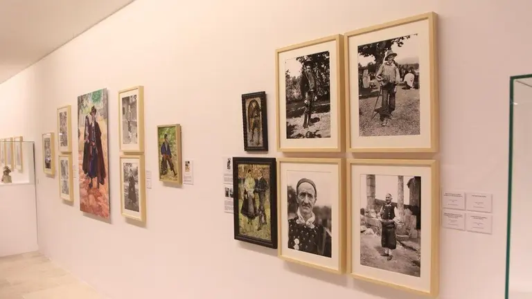 exposición Vestir de Barro _2