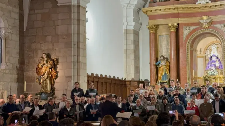 El último ensayo de el  ‘Miserere’ llena San Vicente