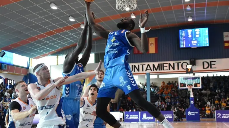 CB Zamora vs Fuenlabrada