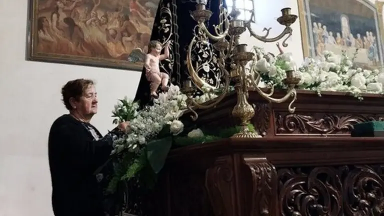 vestir santos en Toro _24