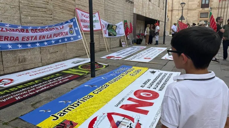 manifestación plantas de biogas Zamora 