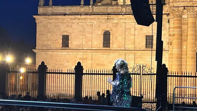 Soledad Luna, Zamora