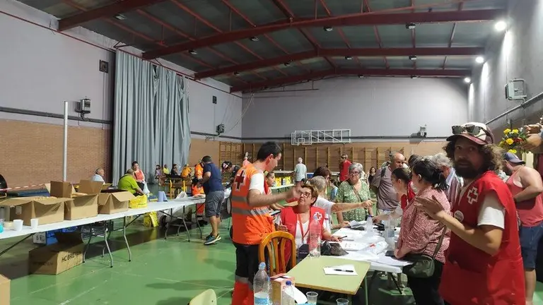 evacuados incendio de La Carballeda a Camarzana de Tera _8