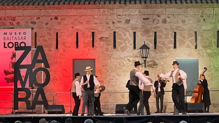 Gala inaugural Festival Internacional del Folklore 2025_29