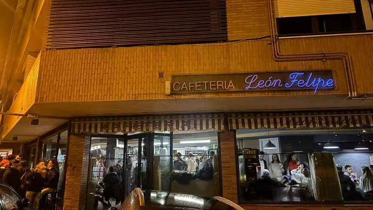 Cafeter&iacute;a Le&oacute;n Felipe Zamora