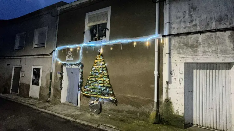 casas decoradas en Corrales del Vino  (1)