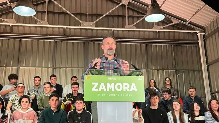 Mitin Vox Zamora Santiago Abascal y Carlos Poll&aacute;n _23