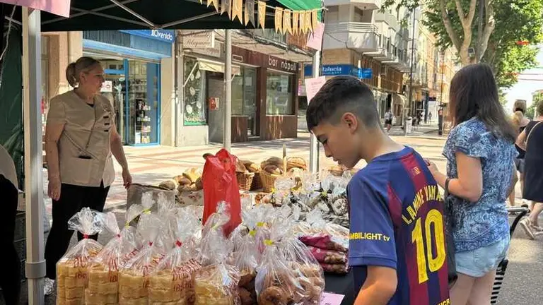 comercio de Tres Cruces _38