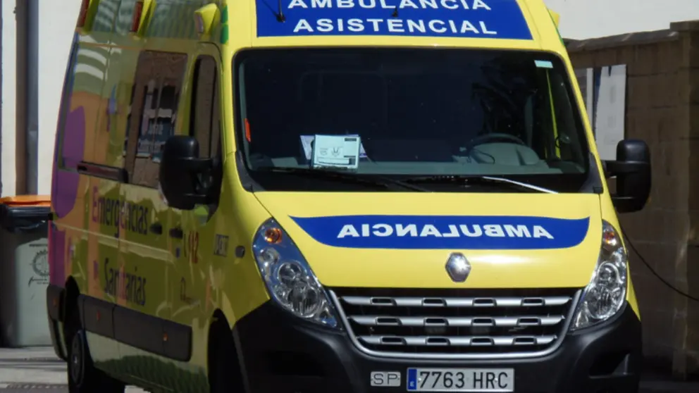 Fotograf&iacute;a de archivo ambulancia Sacyl