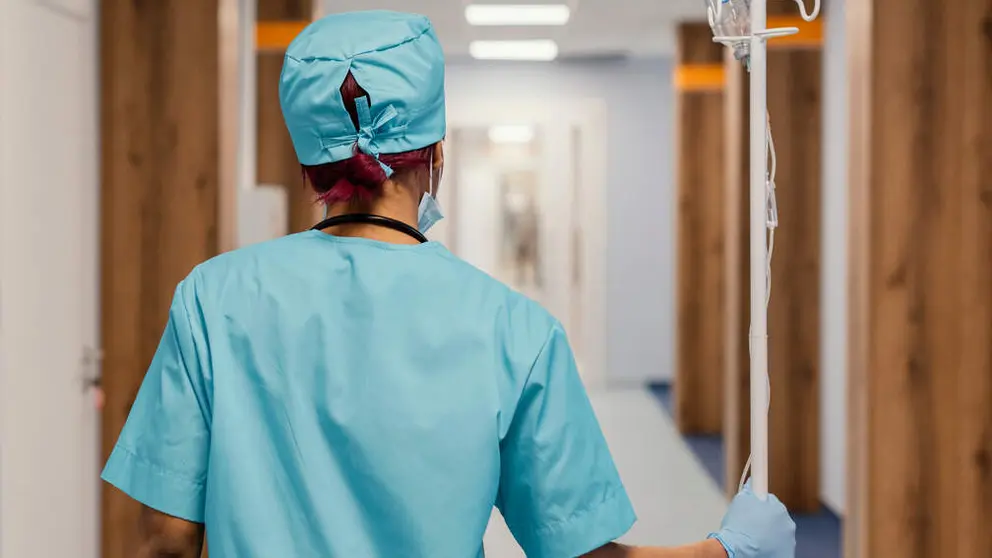 Auxiliar de enfermer&iacute;a, uno de los puestos que se ofertan