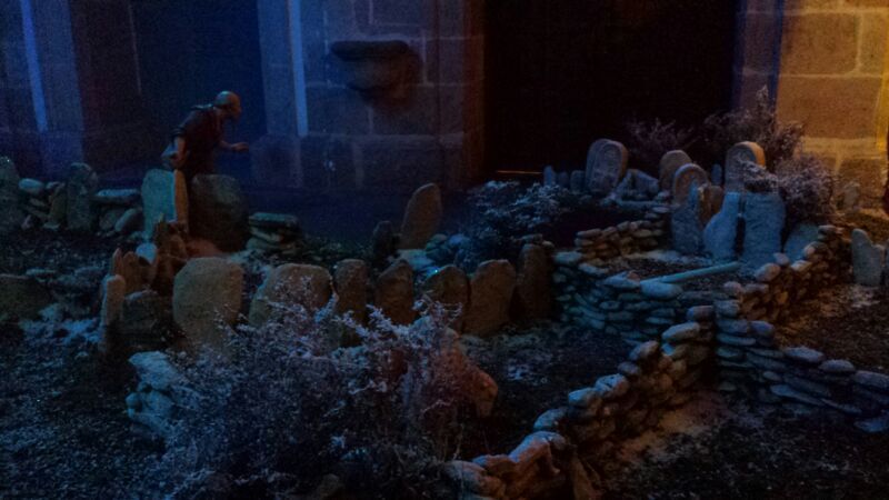 Típicos cercados de piedra y estelas romanas se integran en el decorado del Belén