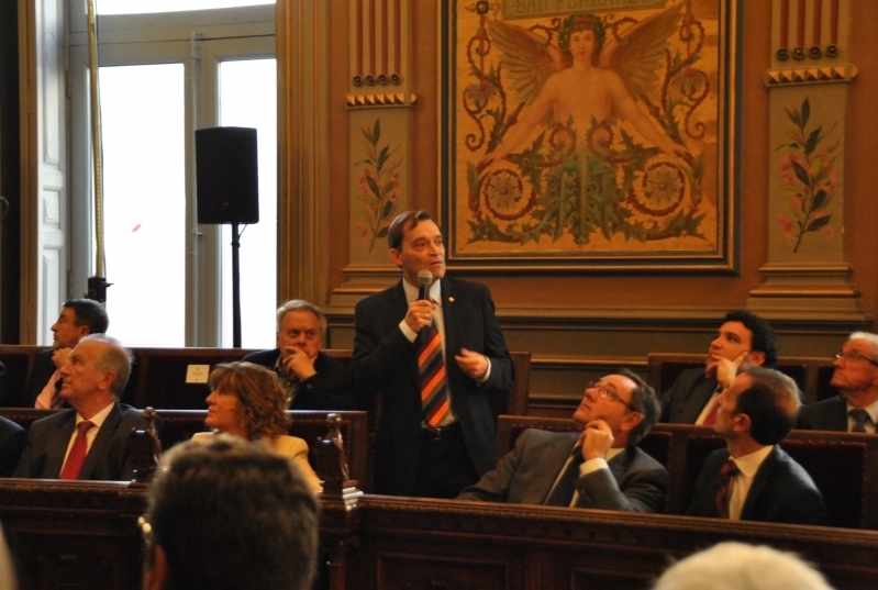 Imágenes del Pleno en conmemoración del Bicentenario de la Diputación.