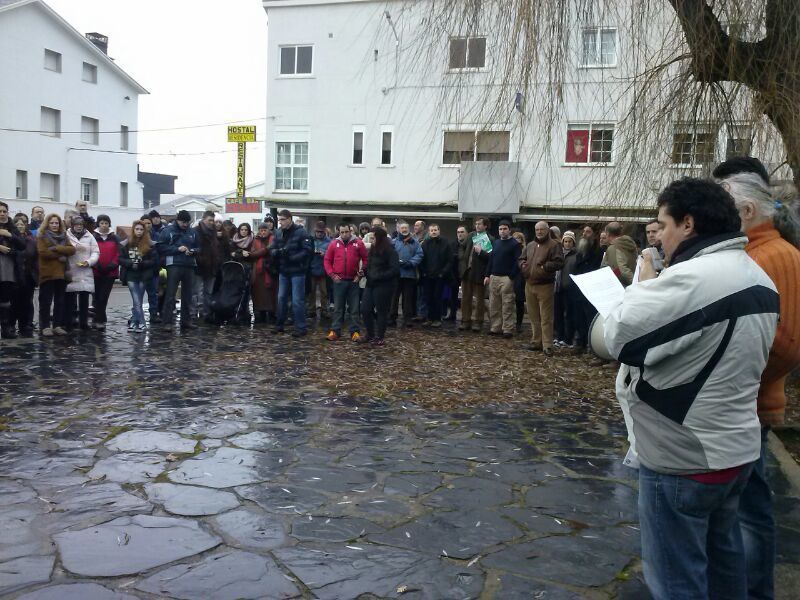 Protesta por la contaminación del Lago de Sanabria.