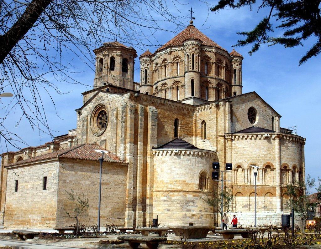 Maíllo solicita el apoyo a la Junta y el Obispado para que Toro albergue Las Edades del Hombre