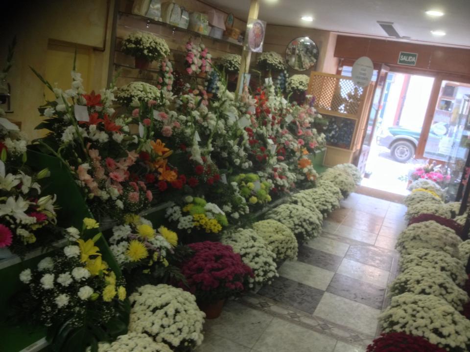 La floristería La Toresana ha vendido cerca de un millar de centros