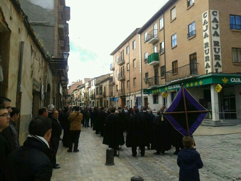 La procesión a su paso por las calles de Toro