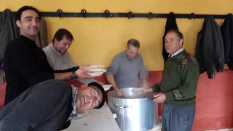 El equipo de cocineros de la tradicional sanantonada