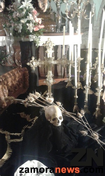 La capilla de la Cofradía recuerda el día de Difuntos