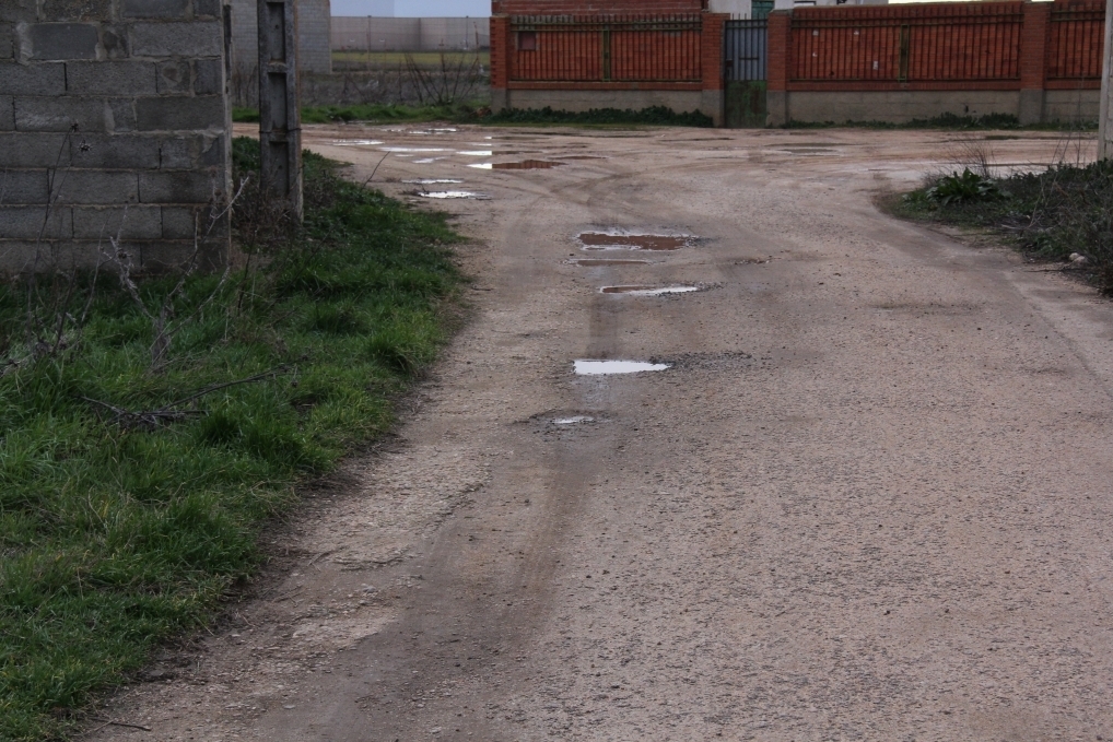 Las lluvias caídas en los últimos días han ocasionado numerosos charcos