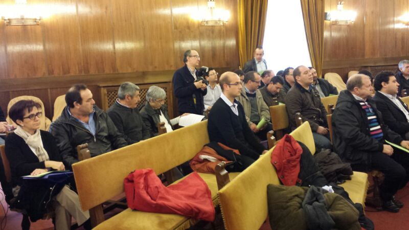 A la firma del convenio han asistido los alcaldes de los 34 municipios beneficiados por el programa