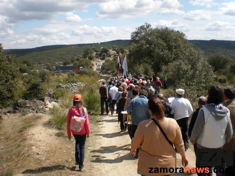 Asistentes a la romería que se volverá a celebrar este sábado