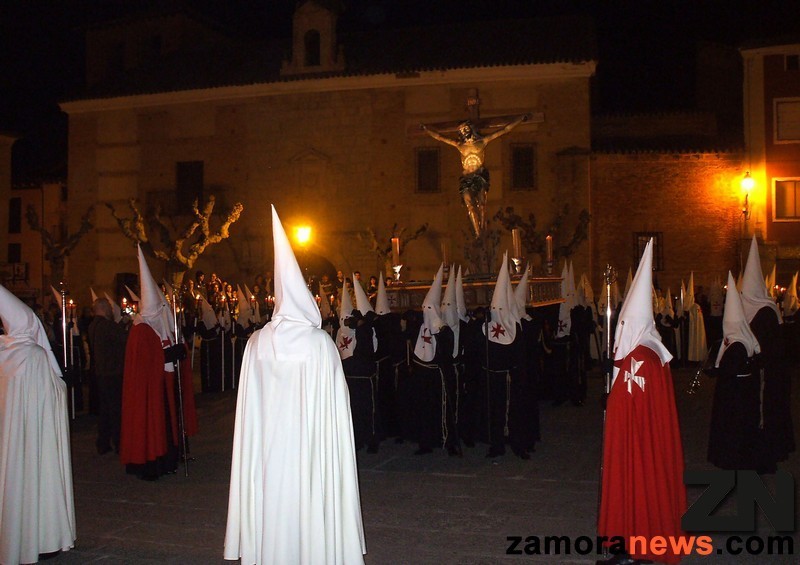 inicio del recorrido, a punto de salir de la Plaza Mayor.