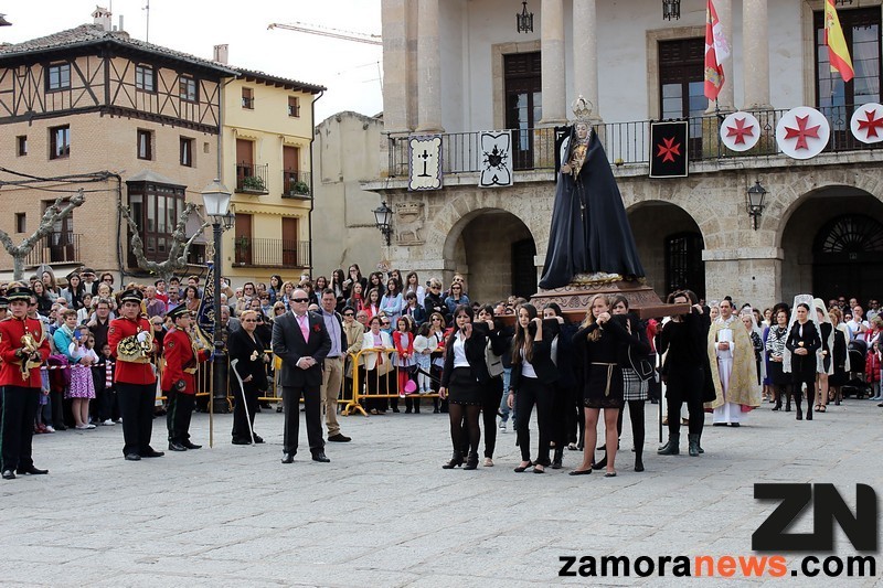 Entrada de la Virgen