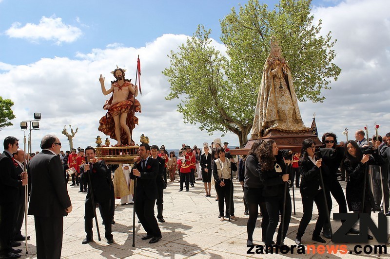 Llegada a la Colegiata.