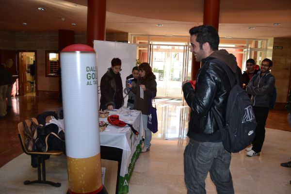 Asociación contra el cancer en la Usal