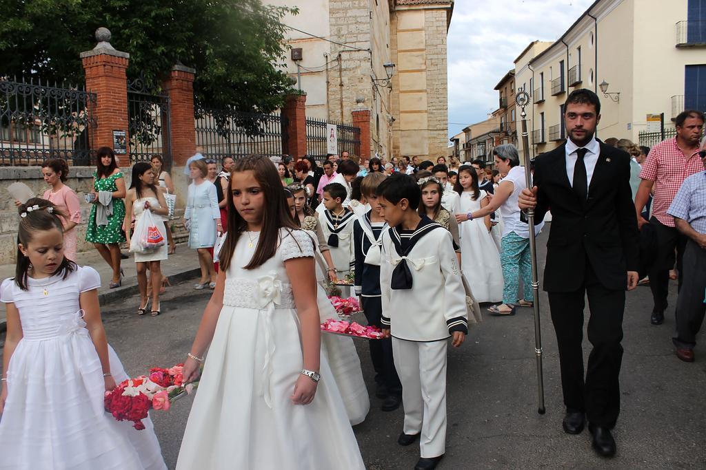 Los niños de primera Comunión durante el recorrido