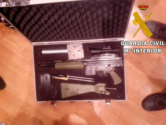 fusil_zamora_asalto_silenciador.jpg