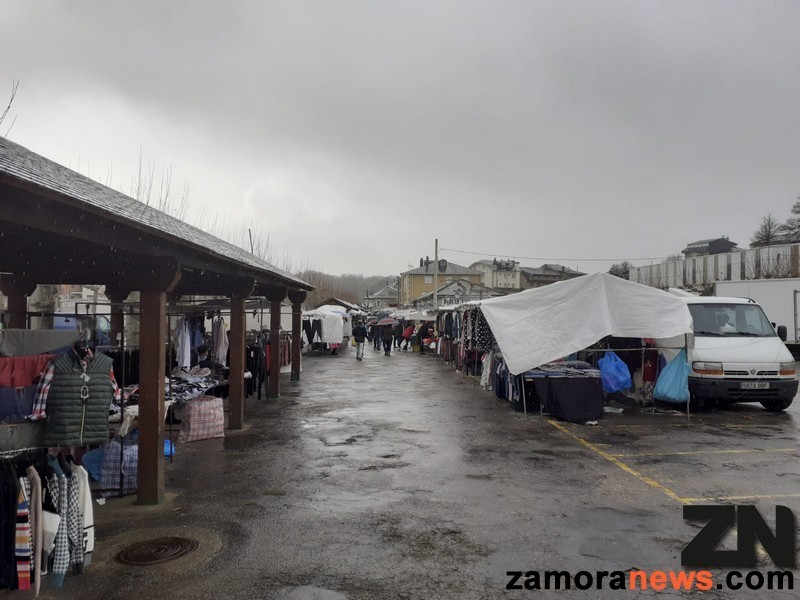llueve_mercado.jpg