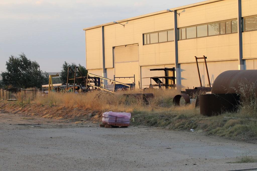 La estructura (a la izquierda) es visible desde el exterior