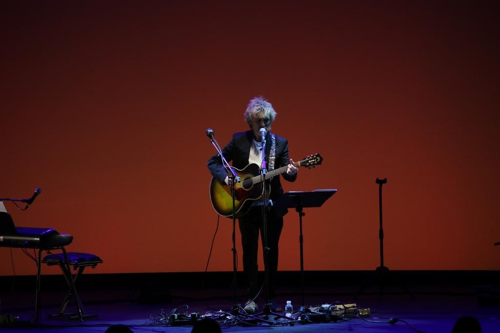 352fd6d3-ff74-47fe-80f1-3e736e0abf09