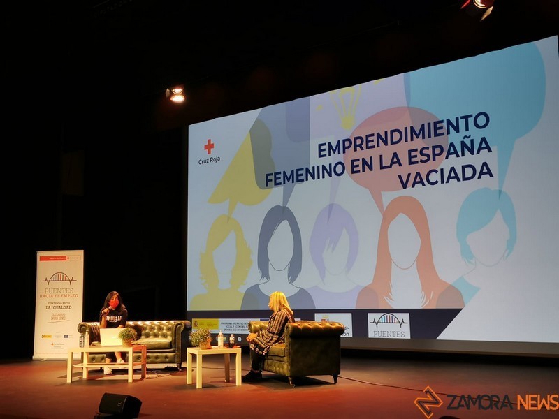 Jornada Cruz Roja sobre emprendimiento femenino