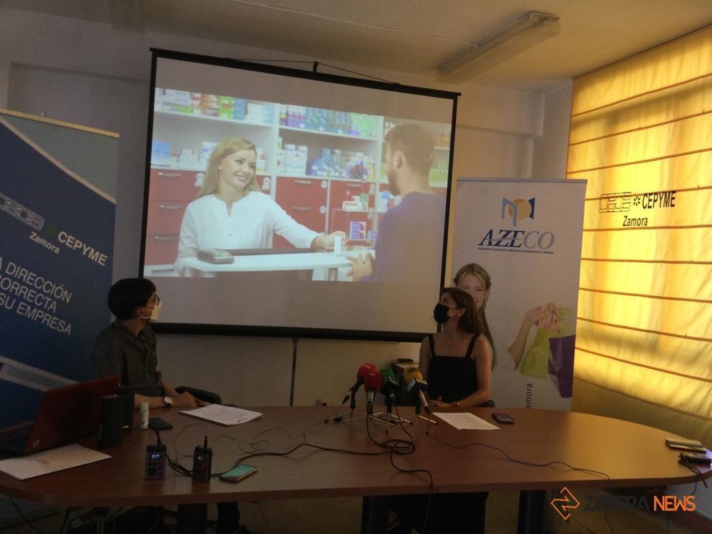 Presentación del proyecto ComerciON con Clara San Damian Hernandez, Delegada de la Junta en Zamora, y D. Ruperto Prieto Corpas, Presidente de AZECO