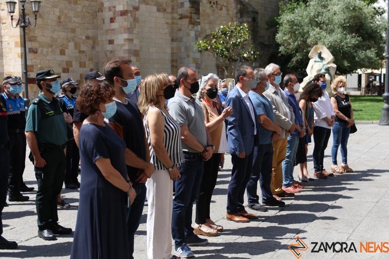 Concentración contra la violencia machista en la Plaza Mayor