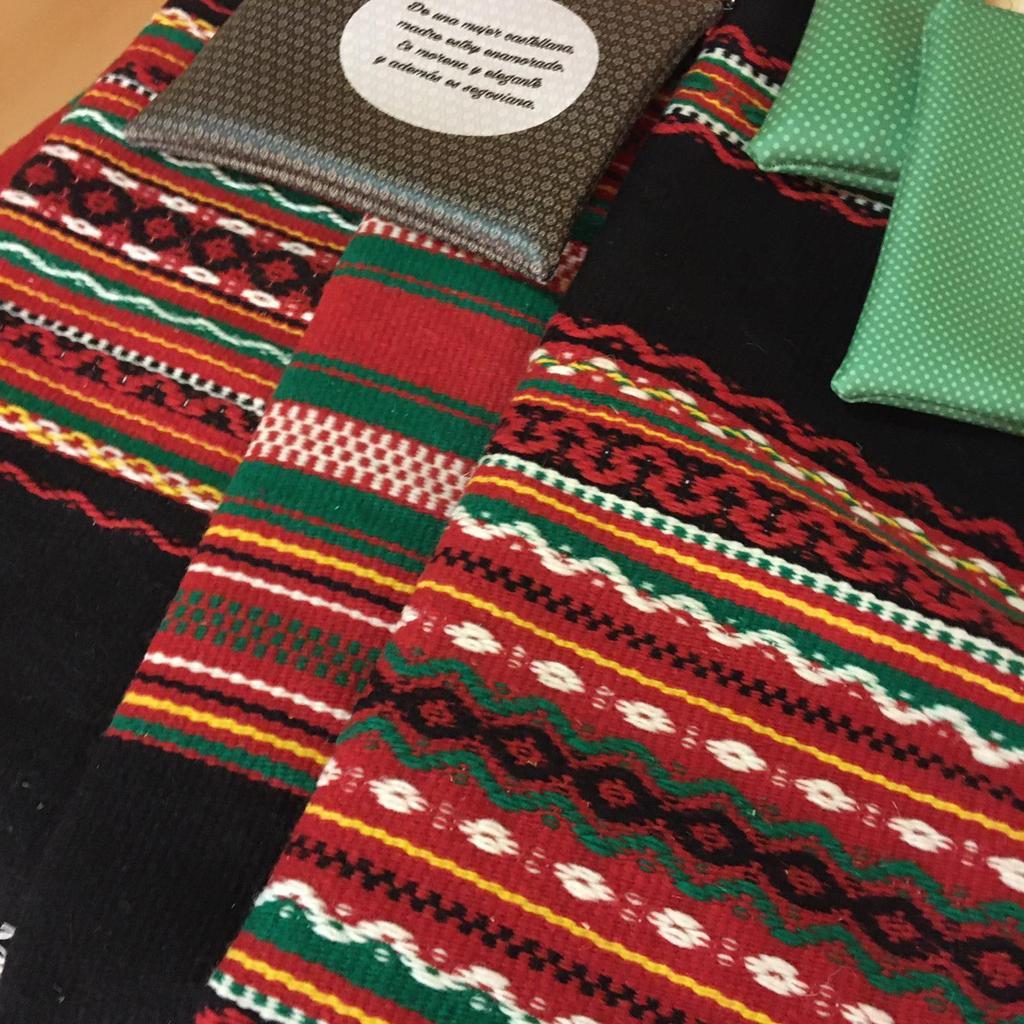 Mandiles creados por Mónica Castelo