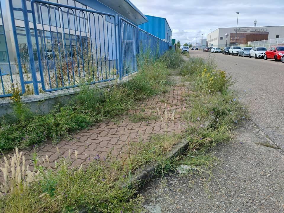 c927b9fb-7110-4a43-8960-46df9da539cd