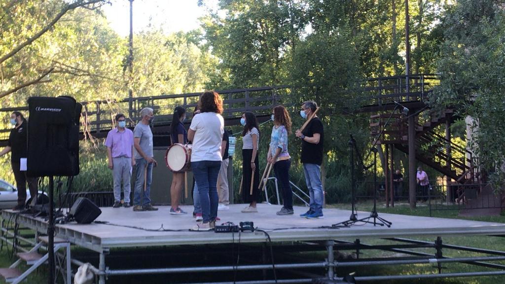 7c25f9c8-2a49-4cec-9932-da33d04fa47d