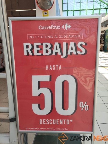 Rebajas en el CC Valderaduey