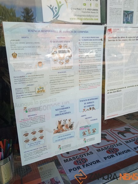 Cartel colocado en la AAVV de Juan Sebastián Elcano