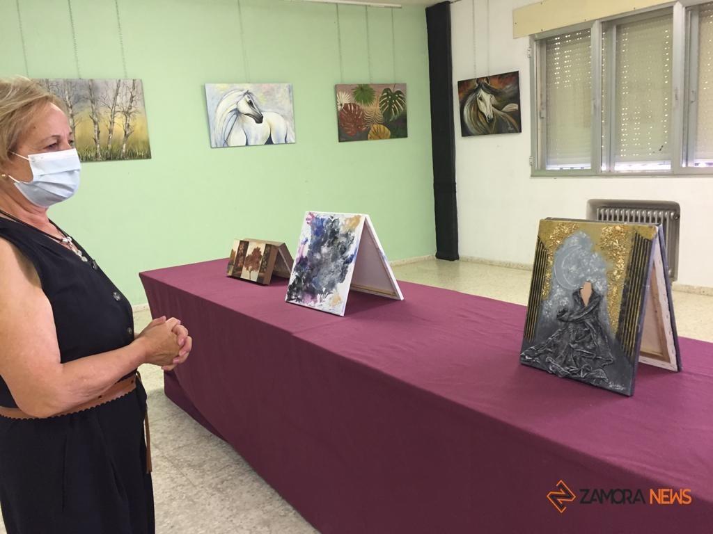 Exposición de pintura Tere Araujo (2)