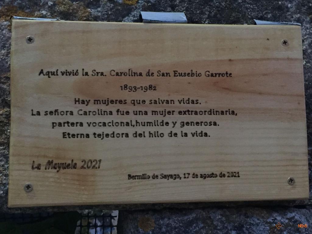 Placa en recuerdo a la señora Carolina